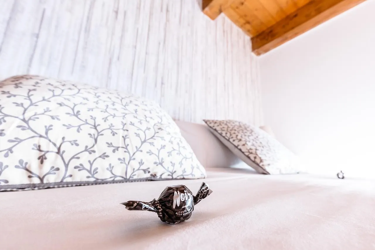 Alle Scalette Apartment Palermo İtalya